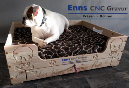 Hundebett aus Holz mit Schublade