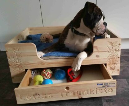 Hundebett aus Holz