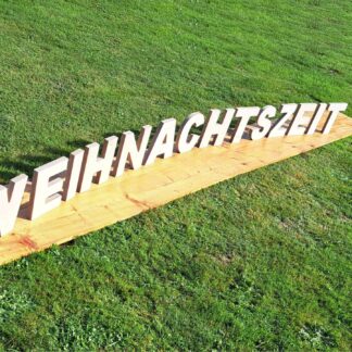 3D-Holzbuchstaben Weihnachtszeit aus Multiplex Birke